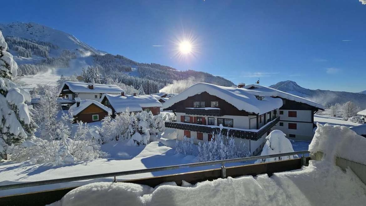 オーバーヨッホBergnest Iseler Mit Panoramablickアパートメント エクステリア 写真