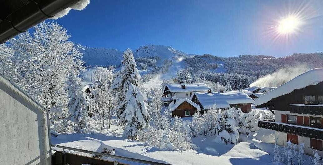 オーバーヨッホBergnest Iseler Mit Panoramablickアパートメント エクステリア 写真